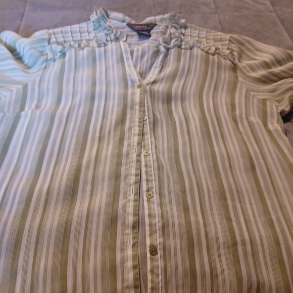 George (design by Mark Eisen) - Picture 3 of 7